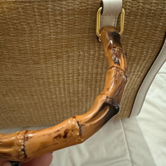 Liz Claiborne Tan White Wooden Handle Raffia Look Purse bag Euro Summer Classic - Picture 2 of 16
